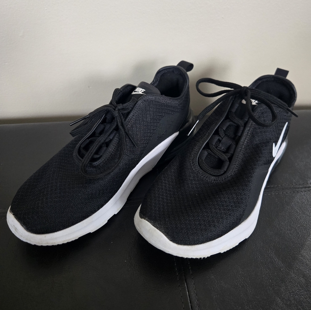 Women's Nike Air Max